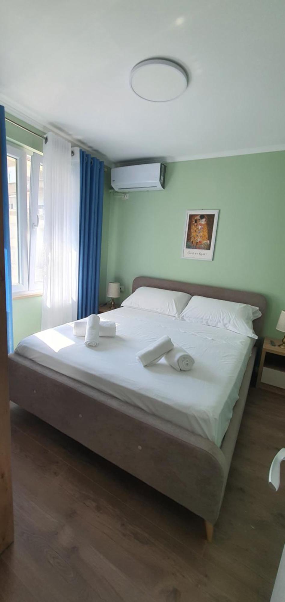 Center Apartment Тирана Экстерьер фото